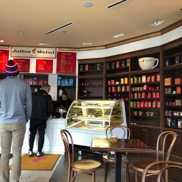 4/21/2018 tarihinde Pom P.ziyaretçi tarafından Julius Meinl Coffee House'de çekilen fotoğraf
