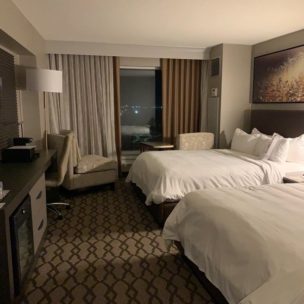 Foto tirada no(a) Niagara Falls Marriott Fallsview Hotel &amp; Spa por Pom P. em 10/9/2019