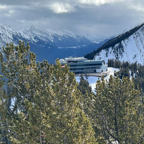 Foto scattata a Banff Gondola da Duygu S. il 2/5/2023