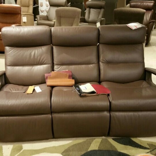 Photo taken at Hickory Furniture Mart by Brewer L. on 8/28/2015