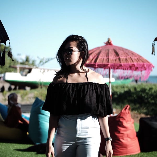 Sinimi Beach Lounge Makassar Sulawesi Selatan