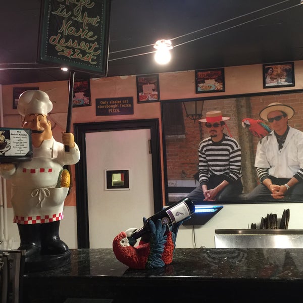 4/7/2015에 Shelly S.님이 Pappagallo&#39;s Pizza에서 찍은 사진