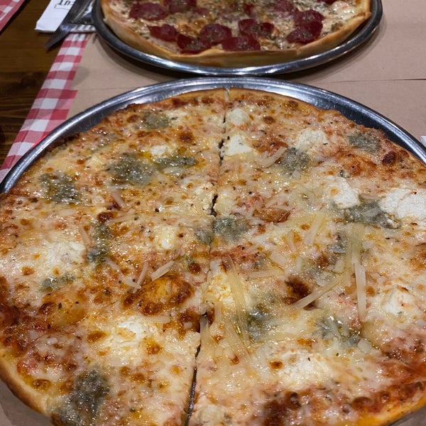 3/9/2020 tarihinde Mehmet E.ziyaretçi tarafından The Italian Cut - Pizza&amp;Kitchen'de çekilen fotoğraf