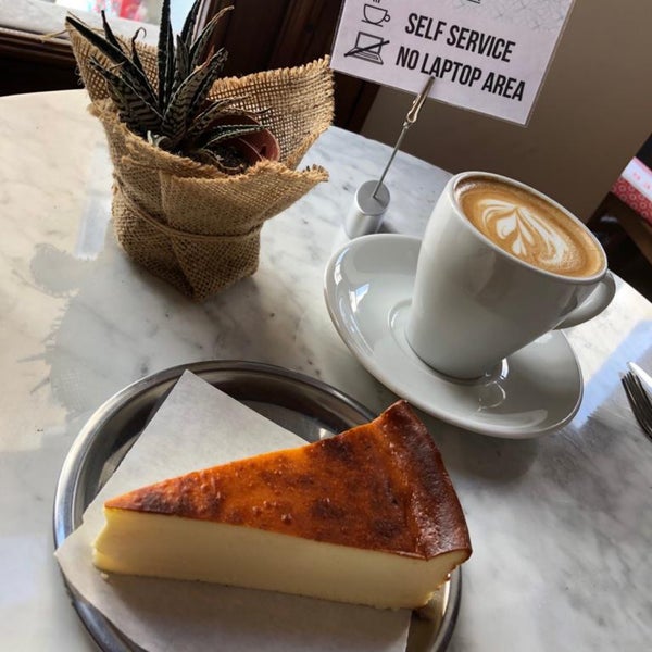 4/21/2019にMehmet E.がRafine Espresso Barで撮った写真