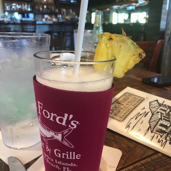 Photo taken at Doc Ford’s Rum Bar &amp; Grille by Susie S. on 10/4/2019