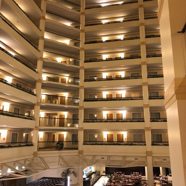Photo taken at DoubleTree by Hilton by Susie S. on 11/27/2018