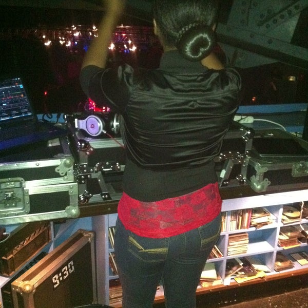 4/24/2013에 DJ Jerry님이 Chi-Cha Lounge에서 찍은 사진