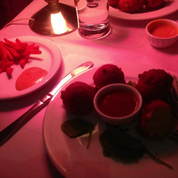 3/16/2013 tarihinde Azra L.ziyaretçi tarafından Southern Accent Restaurant'de çekilen fotoğraf