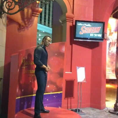 Photo taken at Madame Tussauds Las Vegas by Valeria L. on 1/6/2013