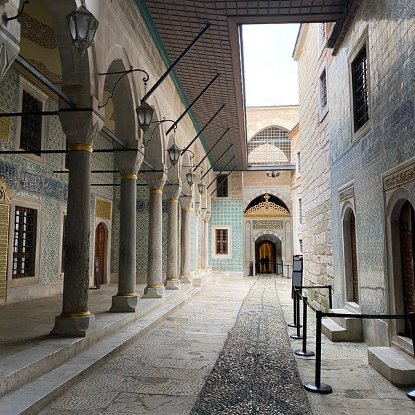 1/12/2024 tarihinde Şeyma U.ziyaretçi tarafından Topkapı Sarayı Harem Dairesi'de çekilen fotoğraf