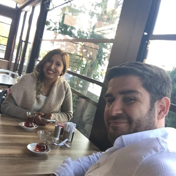 รูปภาพถ่ายที่ Kariyer Cafè &amp; Restaurant โดย Çiğdem B. เมื่อ 9/27/2016