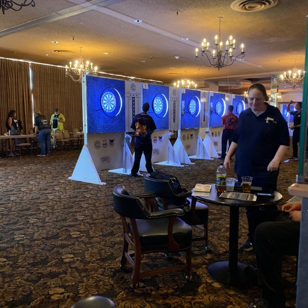 Foto diambil di Tahoe Biltmore Lodge &amp; Casino oleh Lewis W. pada 10/14/2018