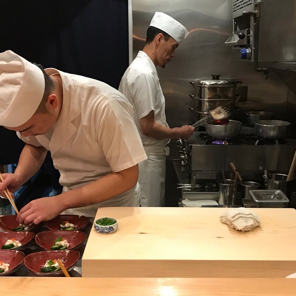 Foto scattata a Ijji sushi da Sang Z. il 2/16/2018