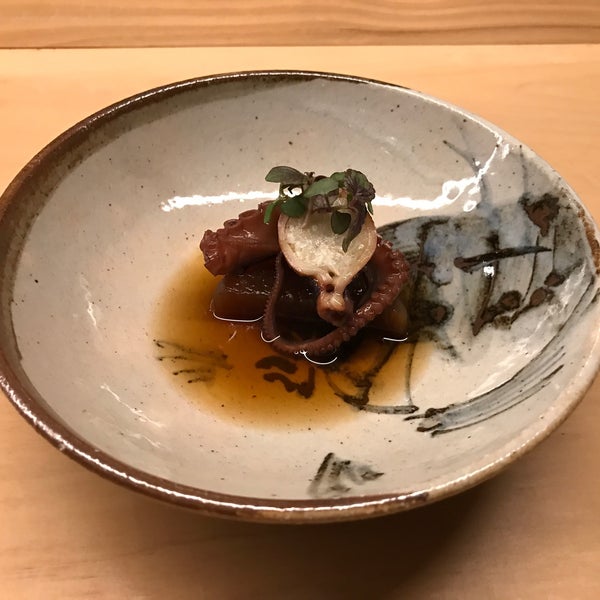Foto scattata a Ijji sushi da Sang Z. il 2/16/2018