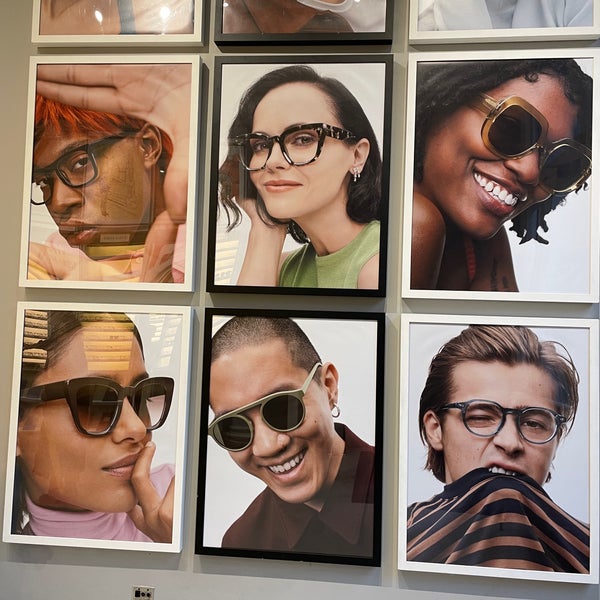 Foto diambil di Warby Parker oleh Okutani T. pada 1/12/2023