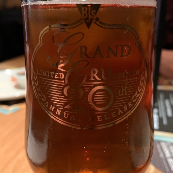 Photo taken at BJ&#39;s Restaurant &amp; Brewhouse by Blake S. on 12/14/2019