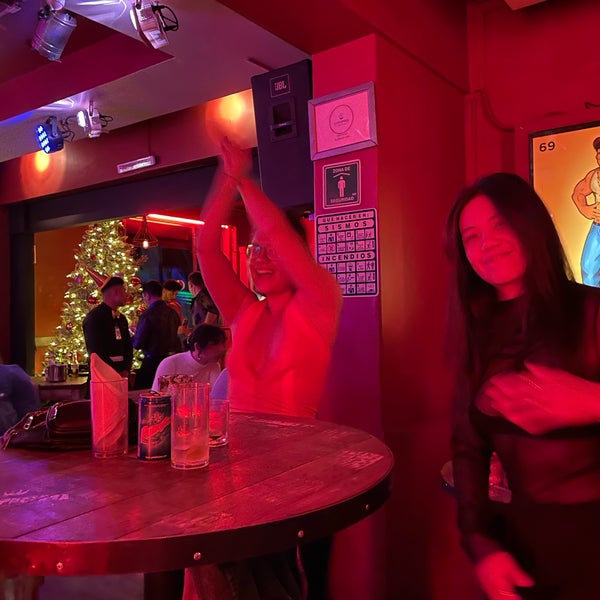 Foto tirada no(a) Kinky Bar por Kirsty L. em 1/1/2023