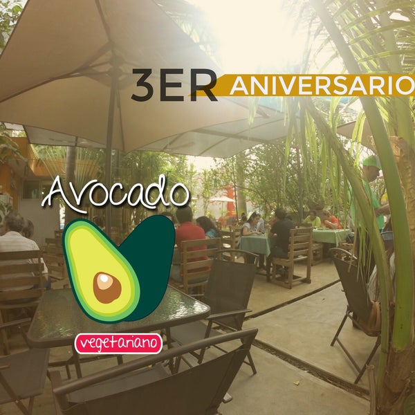 Photo taken at Avocado Vegetariano by Victor C. on 4/13/2017