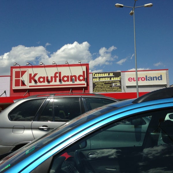 Photo prise au Kaufland par Vladimir S. le5/15/2013