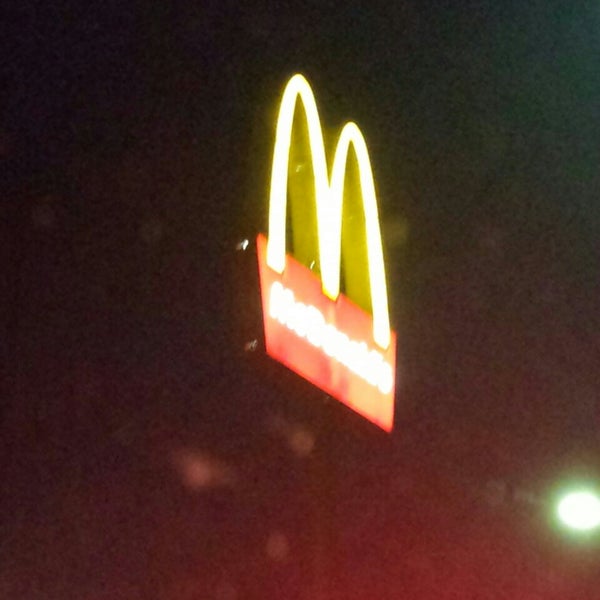 11/2/2013에 Mayola님이 McDonald&#39;s에서 찍은 사진