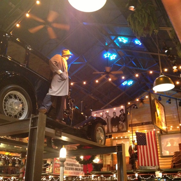 Photo taken at Portillo&#39;s by Andrew N. on 12/27/2012