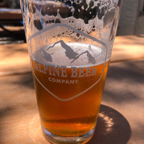 Foto scattata a Alpine Beer Company da Mark R. il 6/4/2020