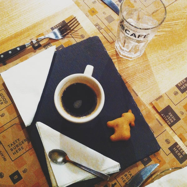 12/17/2014 tarihinde Dasha K.ziyaretçi tarafından 3B CAFÈ'de çekilen fotoğraf