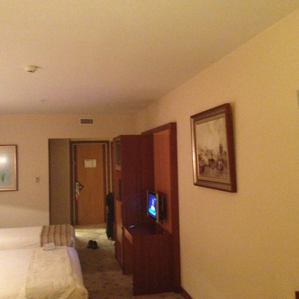 Das Foto wurde bei Byotell Hotel von Demir S. am 5/23/2013 aufgenommen
