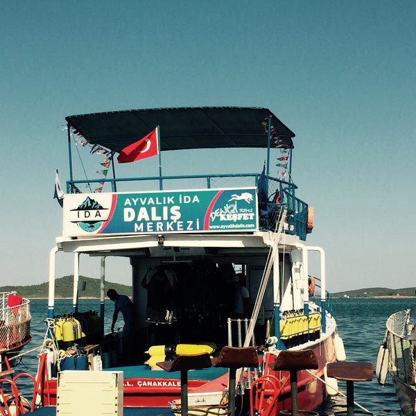 6/20/2015にAtakan T.がAyvalık 3 Sea Dalış Merkeziで撮った写真