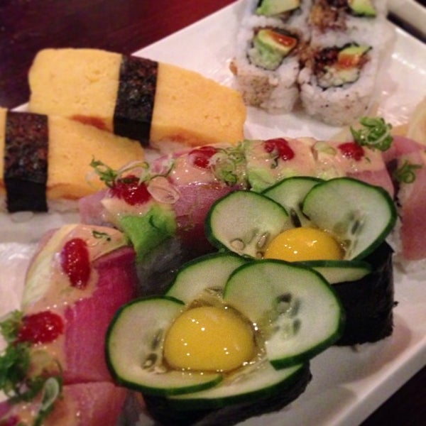 Photo taken at Totto Sushi &amp; Grill by Aaron G. on 4/25/2013