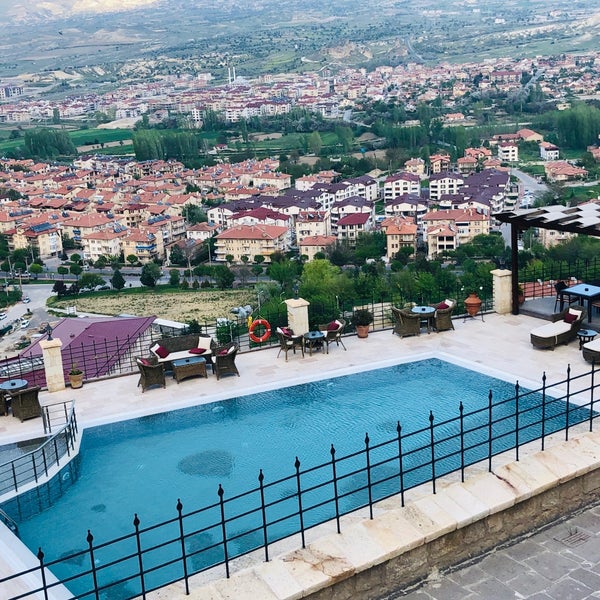 รูปภาพถ่ายที่ Kayakapı Premium Caves โดย Rezan T. เมื่อ 5/7/2019