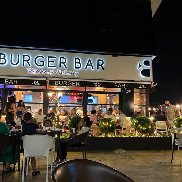 Foto tirada no(a) Burger Bar por . em 8/11/2022