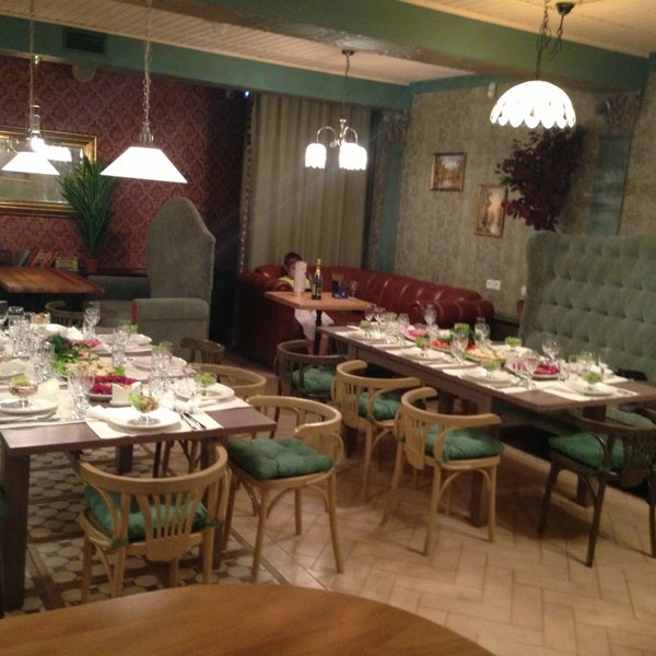 Foto diambil di Ресторан &quot;Комарово&quot; oleh Женечка В. pada 8/2/2013