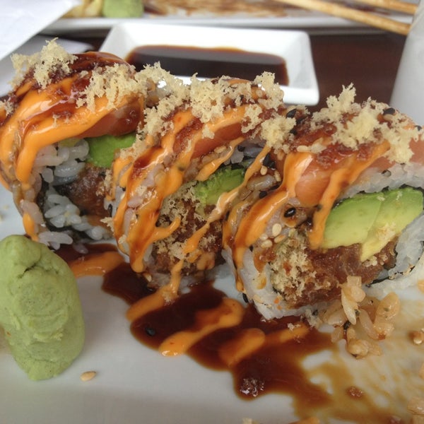 10/5/2013 tarihinde Megan B.ziyaretçi tarafından Ukai Japanese Restaurant'de çekilen fotoğraf
