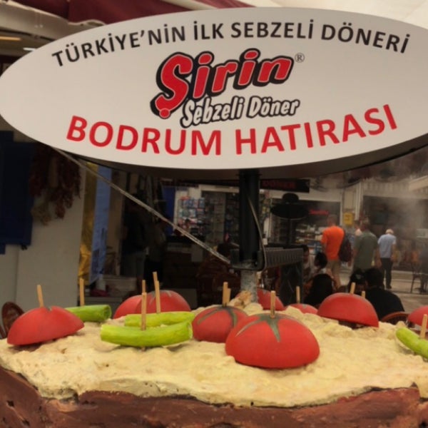 รูปภาพถ่ายที่ Şirin Sebzeli Döner โดย KHelvaci เมื่อ 7/14/2019