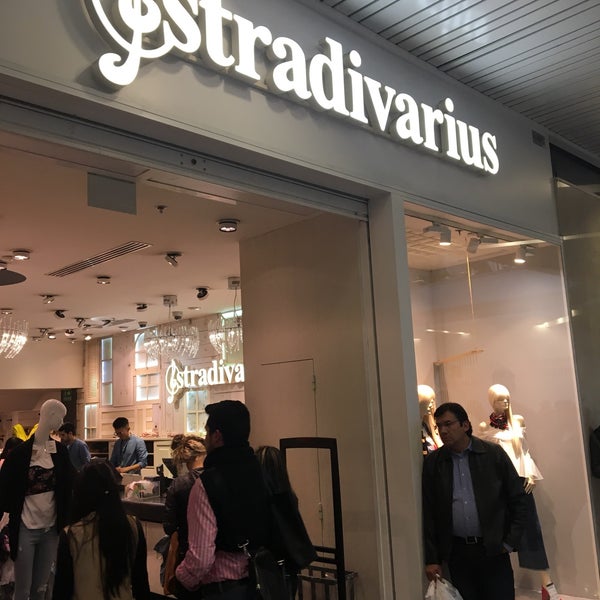 enchufe Cuadrante lámpara Stradivarius - Boutique de vêtements pour femmes à Santa Bárbara