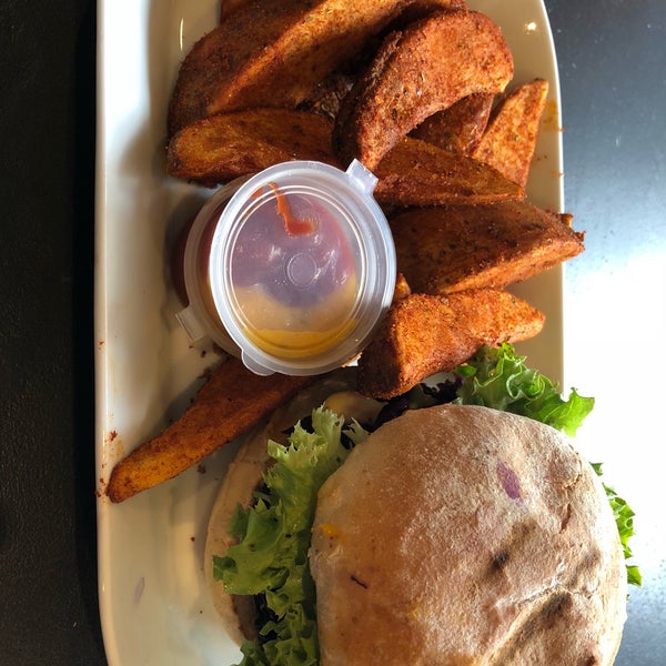 Urbn sok таёжная клюква и виноград. Кошари блюдо. Ценники на мороженое. Как отметить день рождения в ницце. Пельмени.