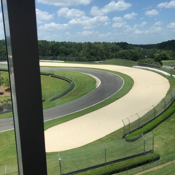 Foto scattata a Barber Vintage Motorsports Museum da Grace O. il 7/6/2019