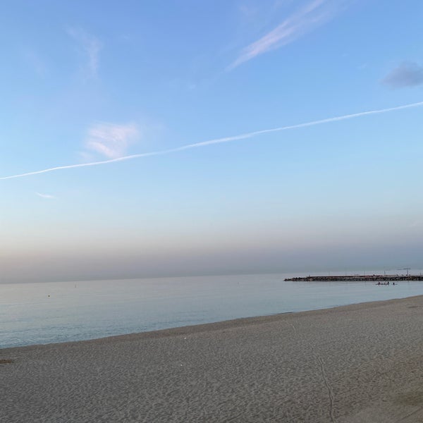 Foto tirada no(a) Praia da Mar Bella por Mukul C. em 5/15/2022