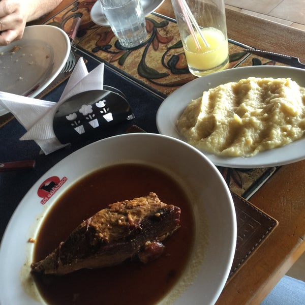 Foto scattata a Restaurante Los Ganaderos da Mimí C. il 10/26/2015