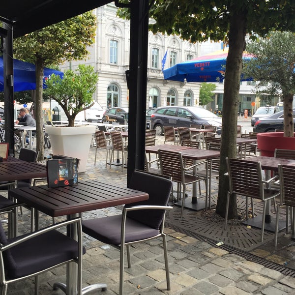 Photo taken at Restaurant Quartier Léopold by Julia L. on 9/22/2015