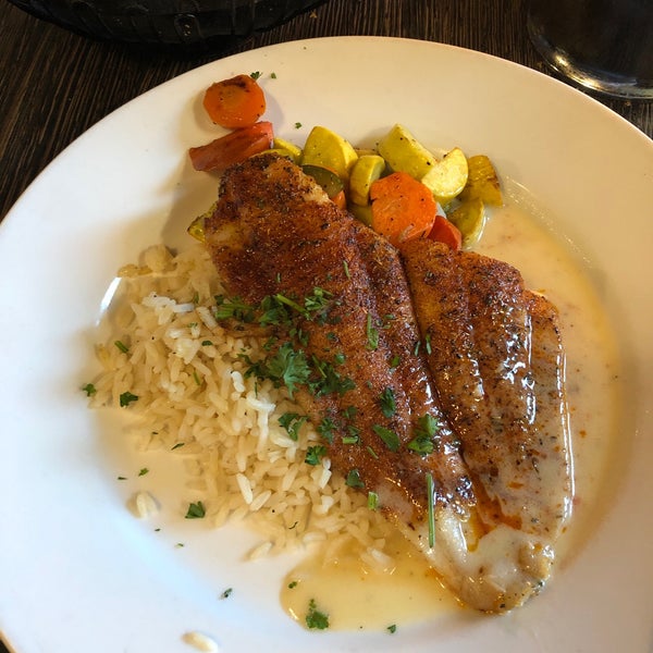Photo taken at Alamo Square Seafood Grill by Nancy C. on 5/2/2019