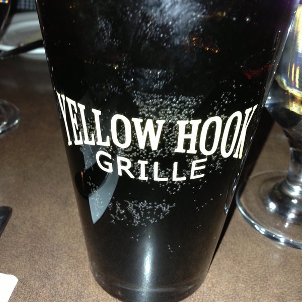 Photo taken at Yellow Hook Grille by Kenneth L. on 5/12/2013
