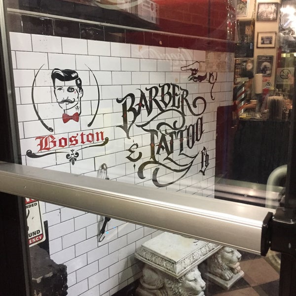 Foto tomada en Boston Barber &amp; Tattoo Co.  por Ines I. el 9/30/2017