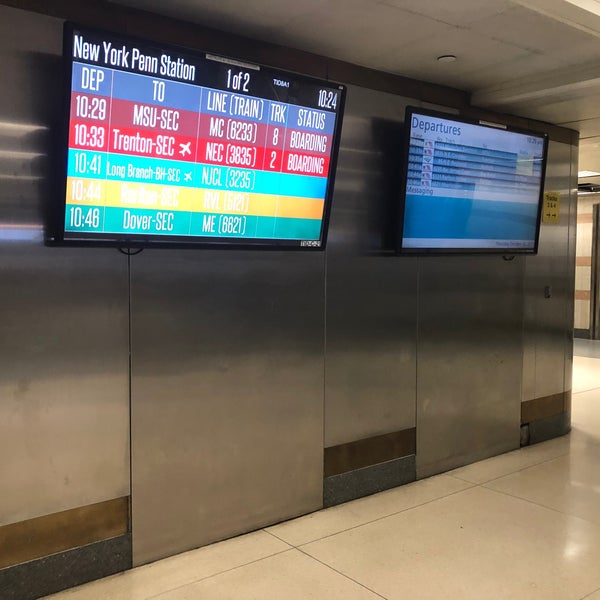 10/14/2021 tarihinde Derek I.ziyaretçi tarafından NJ Transit Rail Terminal'de çekilen fotoğraf
