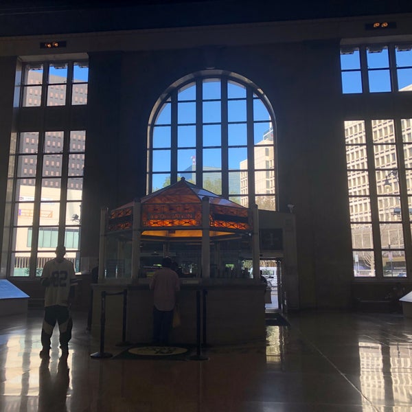 10/14/2021 tarihinde Derek I.ziyaretçi tarafından Newark Penn Station'de çekilen fotoğraf