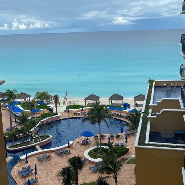 Снимок сделан в Grand Hotel Cancún managed by Kempinski. пользователем Lord L. 11/29/2021