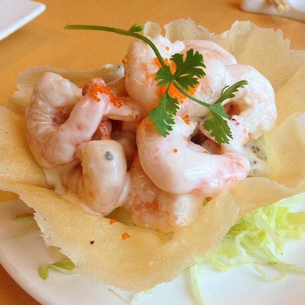 Photo taken at Ngân Đình Restaurant by Zoe O. on 7/26/2015