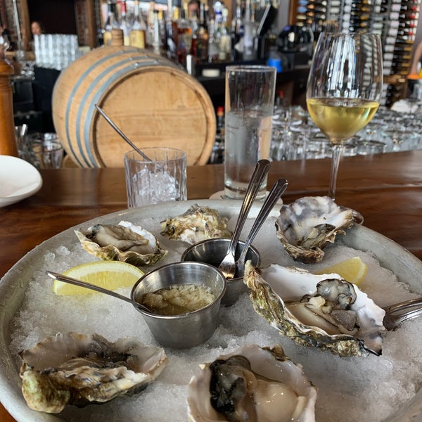 Happy hour!  $8 bites like ceviche…. Nice people like Louis (he has long dark hair at bar).  Oysters 🦪 1/2 off @ HH.  Nice big bar and couches!!!!