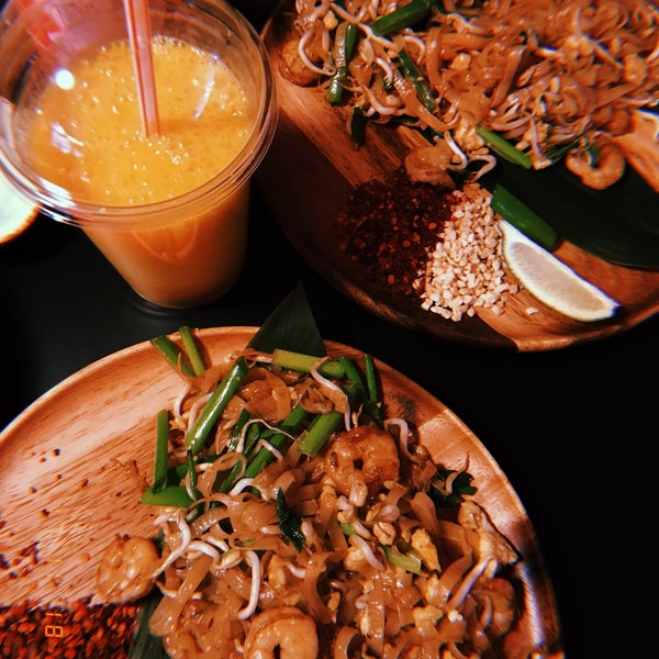 Пиво, вино, другие напитки и вкусная еда: Sawadee Asian Bistro в Ростове-на-Дону